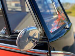 Immagine 22/61 di Volkswagen T1 Samba 1.2 (1958)
