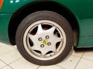 Image 34/46 of Lotus Elan SE (1992)
