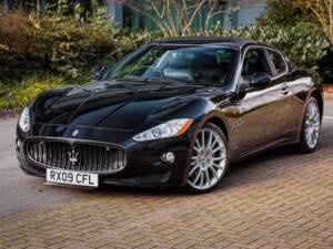 Image 1/8 of Maserati GranTurismo S (2009)