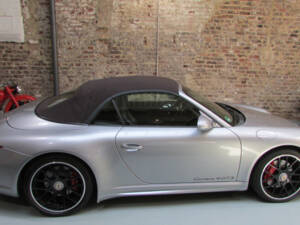 Image 19/21 of Porsche 911 Carrera 4 GTS (2012)