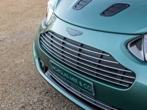 Image 19/50 of Aston Martin Cygnet (2013)