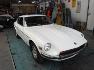 Image 24/49 of Datsun 280 Z (1975)