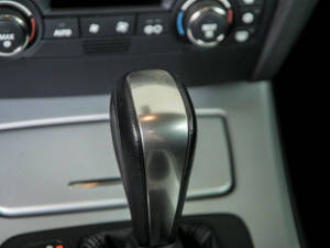 Imagen 29/50 de BMW 325i (2007)