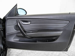 Image 32/50 of BMW 125i (2009)