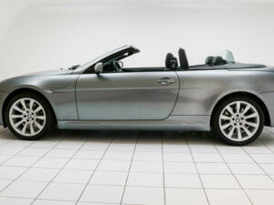 Immagine 2/17 di BMW 630i (2007)