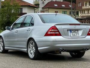 Image 2/7 of Mercedes-Benz CLS 55 AMG (2006)