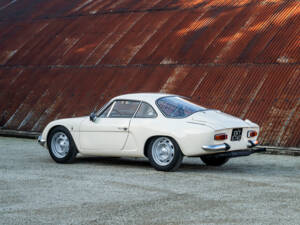 Image 4/39 of Alpine A 110 1100 Berlinette (1965)