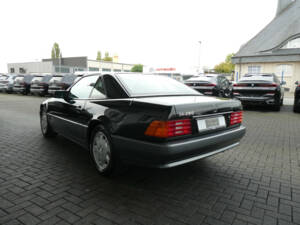 Image 6/25 de Mercedes-Benz SL 280 (1994)