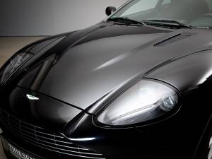 Imagen 16/47 de Aston Martin V12 Vanquish S Ultimate Edition (2010)