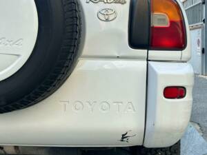 Image 10/10 of Toyota RAV4 (1995)