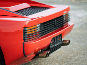 Image 19/32 of Ferrari Testarossa (1991)