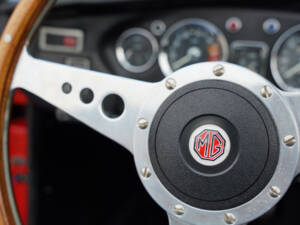 Bild 23/50 von MG MGB (1972)