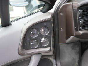 Image 33/50 of Jaguar XJ 220 (1993)