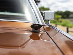 Image 18/37 of Lincoln Continental Mark III Hardtop Coupé (1971)