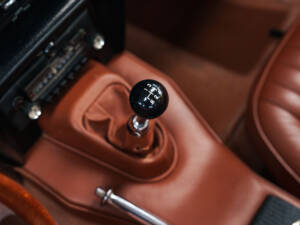 Image 15/19 de Jaguar E-Type (1969)