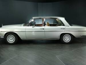 Image 3/30 of Mercedes-Benz 300 SEL 6.3 (1970)