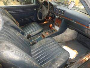 Image 24/50 of Mercedes-Benz 380 SL (1982)