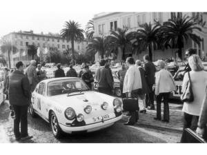 Immagine 7/50 di Porsche 911 R (1967)