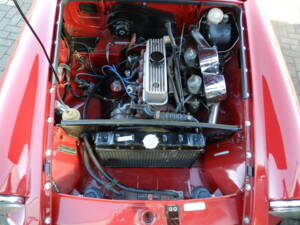 Imagen 4/75 de MG MGB GT (1969)