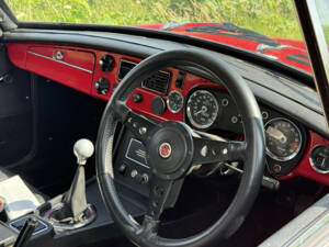 Bild 8/11 von MG MGB GT V8 (1973)