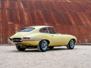 Image 13/38 of Jaguar Type E 3.8 (1963)