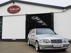 Bild 3/19 von Mercedes-Benz C 43 AMG T (1999)