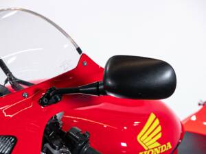 Bild 38/42 von Honda DUMMY (2000)