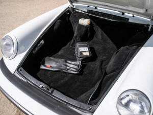 Bild 29/44 von Porsche 911 Turbo 3.3 (1986)