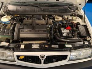 Image 14/49 of Lancia DELTA HPE 2.0 16V TURBO 3 (1997)