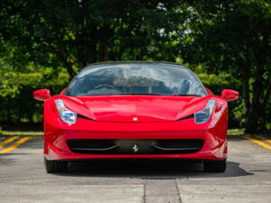 Image 6/50 of Ferrari 458 Italia (2012)