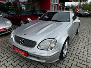 Image 2/18 of Mercedes-Benz SLK 200 Kompressor (2002)