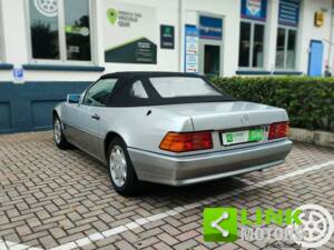 Image 5/10 of Mercedes-Benz 300 SL-24 (1991)