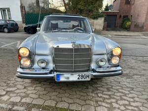 Image 3/20 of Mercedes-Benz 280 SE (1972)