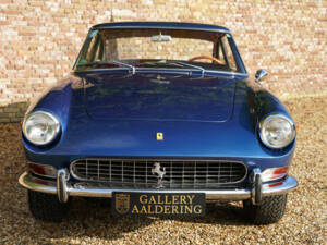 Image 5/50 de Ferrari 330 GT (1966)