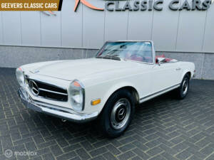 Image 12/20 de Mercedes-Benz 280 SL (1970)