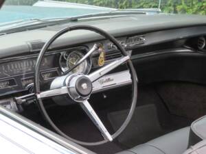 Image 12/18 of Cadillac DeVille Convertible (1965)