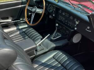 Afbeelding 5/5 van Jaguar E-Type (1971)
