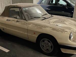 Image 1/16 de Alfa Romeo 2000 Spider Veloce (1981)