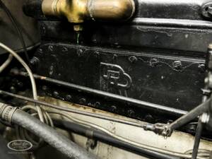 Image 44/50 of Rolls-Royce 20&#x2F;25 HP Sport Saloon (1934)