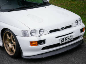 Image 8/41 de Ford Escort RS Cosworth (1992)