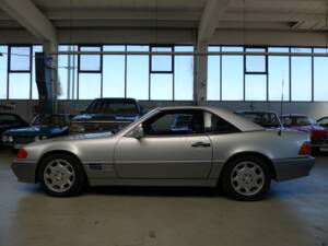 Image 37/47 of Mercedes-Benz 500 SL (1992)