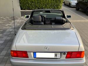 Image 9/24 of Mercedes-Benz SL 600 (1993)