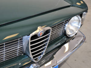 Image 14/65 of Alfa Romeo Giulia 1600 Sprint GT (1964)