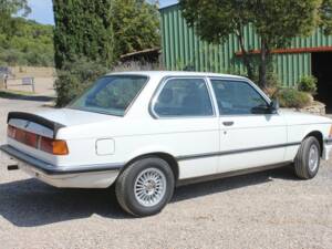 Bild 4/7 von BMW 320 (1982)