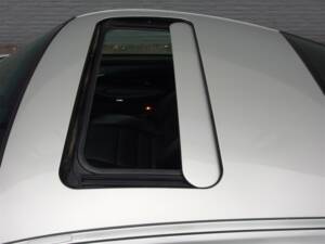 Bild 17/100 von Porsche 911 Carrera 4S (2002)