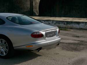 Image 11/39 of Jaguar XKR (2003)