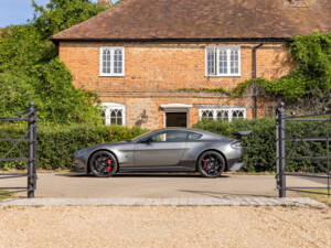 Afbeelding 24/66 van Aston Martin Vantage GT8 (2017)