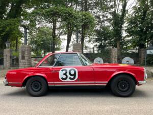 Afbeelding 3/29 van Mercedes-Benz 230 SL (1965)