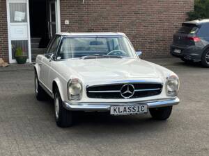 Immagine 7/18 di Mercedes-Benz 280 SL (1970)