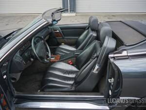 Bild 17/49 von Mercedes-Benz 500 SL (1992)